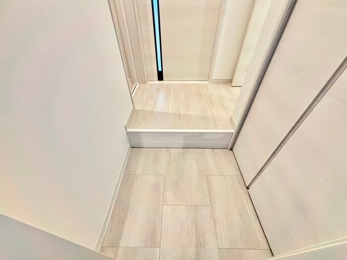 物件内観写真20　(玄関)