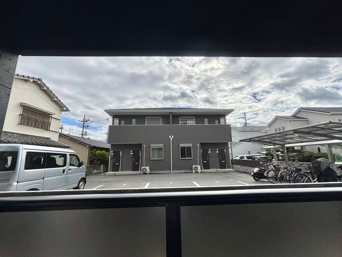 物件内観写真22　(室内からの展望)