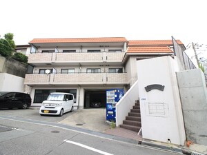 ベルビューレ千里山３番館外観写真