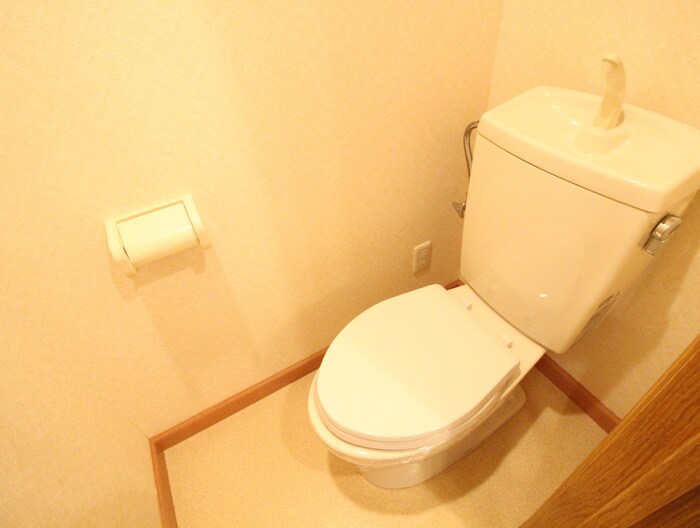 物件内観写真9　(トイレ)