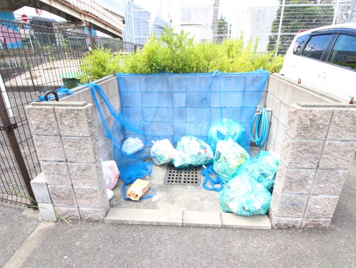 物件外観写真6　(建物設備)