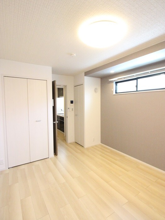 物件内観写真15　(居室)