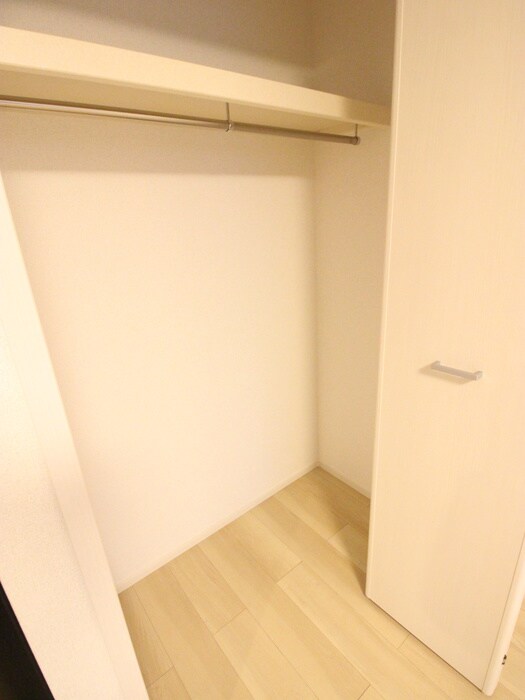 物件内観写真16　(収納)