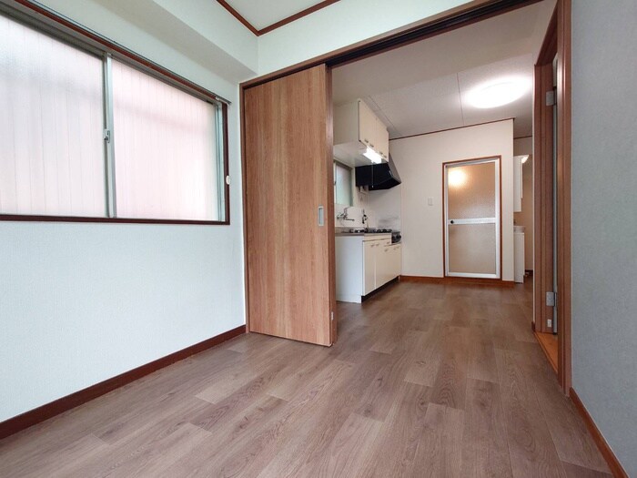 物件内観写真8　(居室)