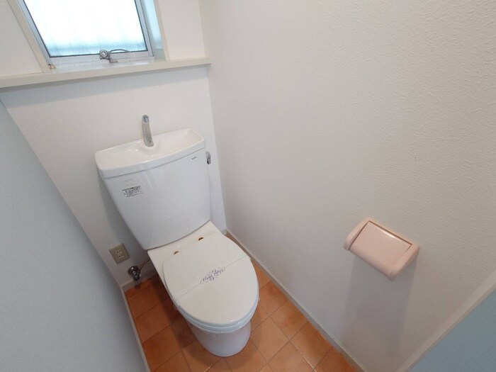 物件内観写真11　(トイレ)