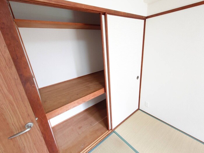 物件内観写真13　(収納)