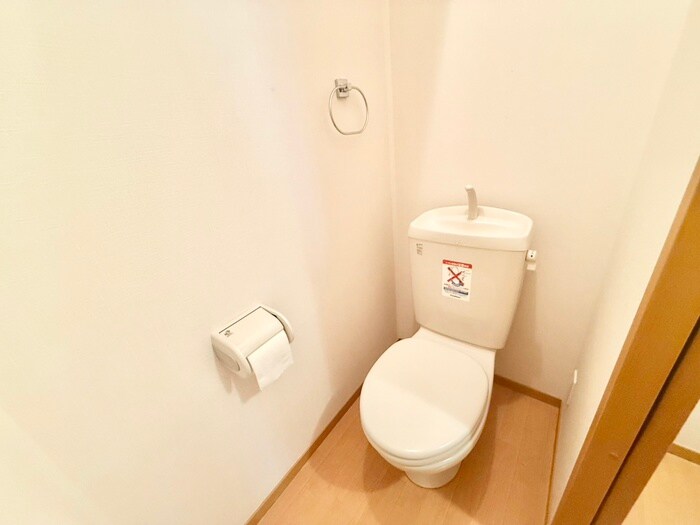 物件内観写真11　(トイレ)