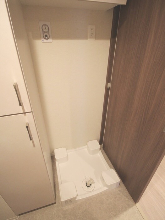 物件内観写真15　(洗濯機置場)