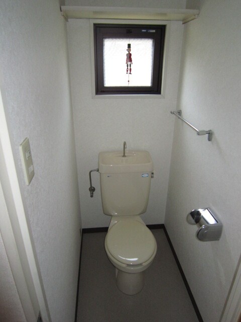 物件内観写真9　(トイレ)