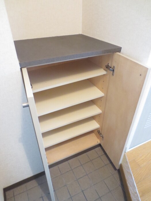 物件内観写真16　(靴箱)