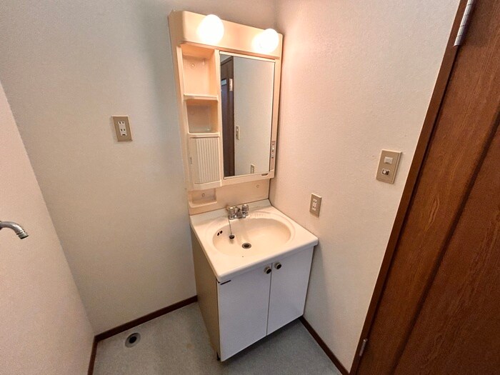 物件内観写真13　(洗面)