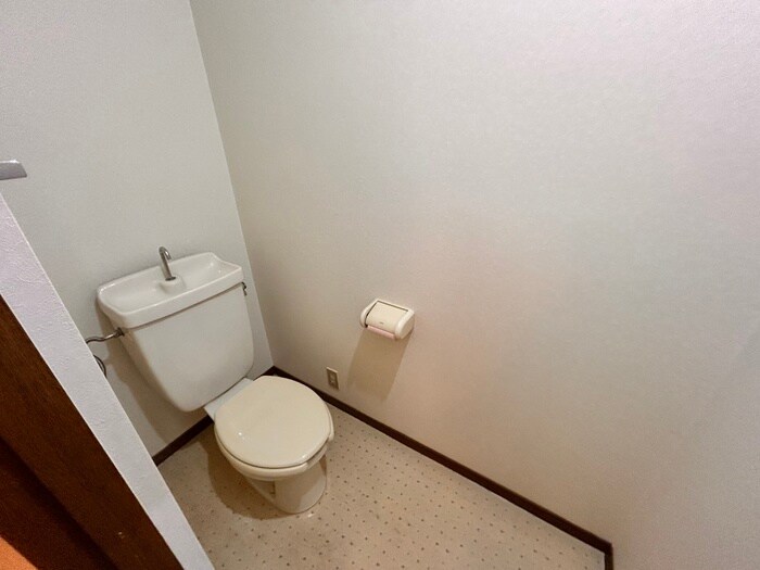 物件内観写真14　(トイレ)