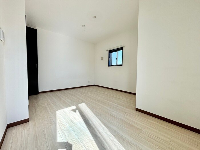 物件内観写真7　(居室)