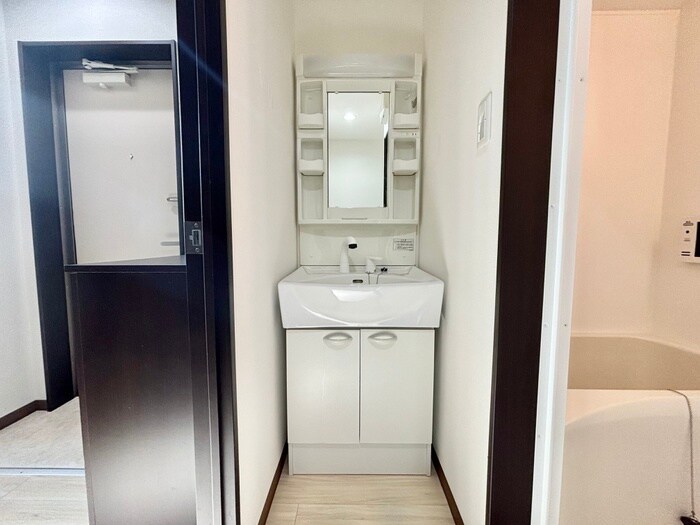 物件内観写真12　(洗面)