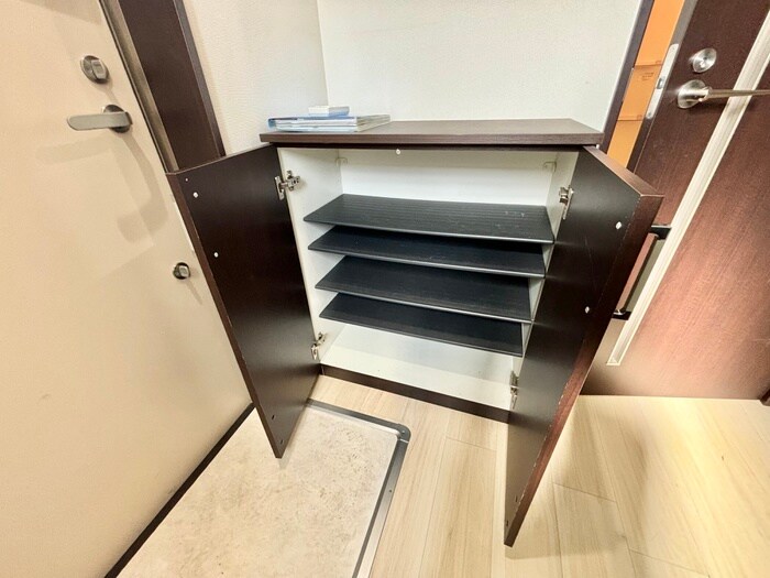物件内観写真16　(靴箱)