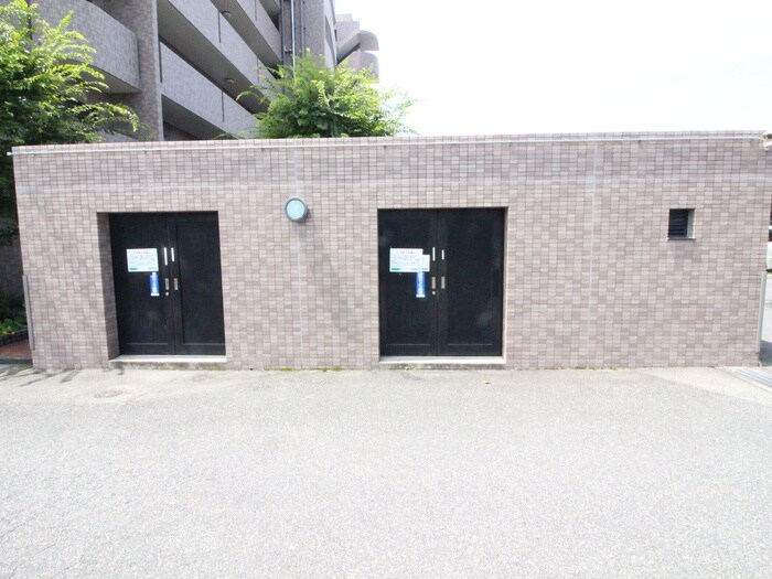 物件外観写真6　(建物設備)