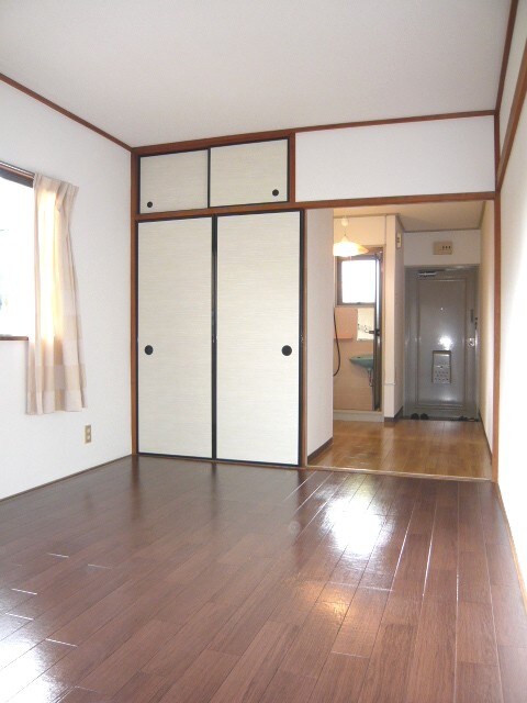 物件内観写真6　(居室)