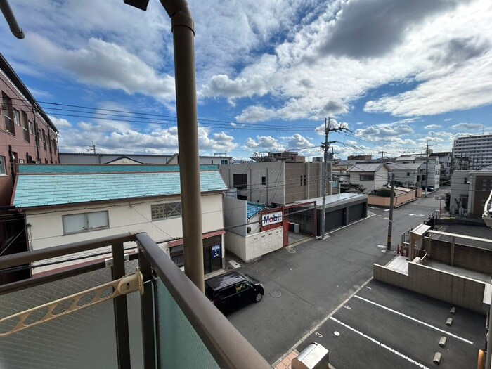 物件内観写真13　(室内からの展望)