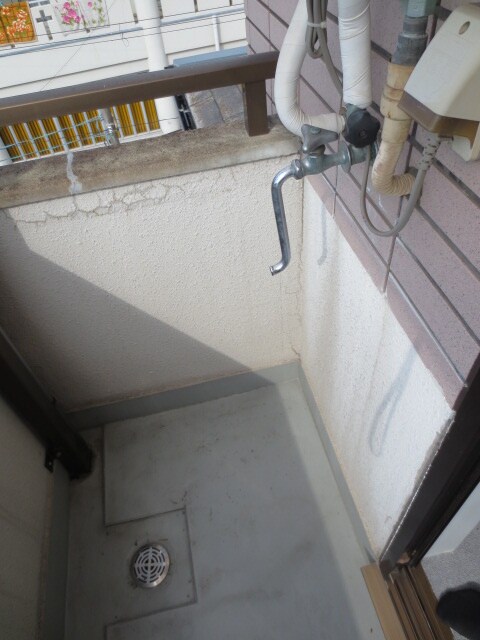 物件内観写真15　(洗濯機置場)