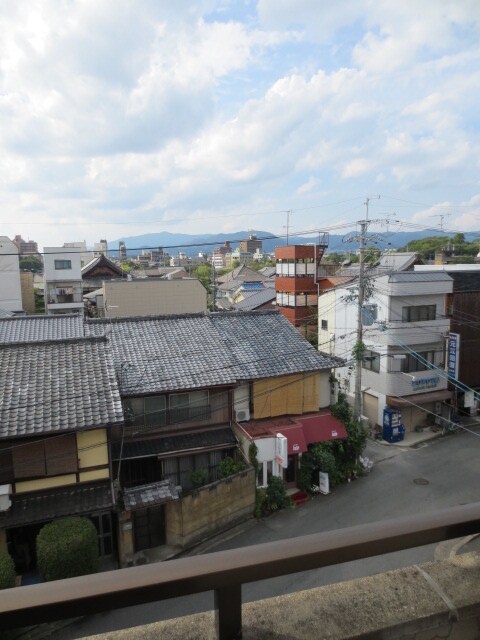 物件内観写真16　(室内からの展望)