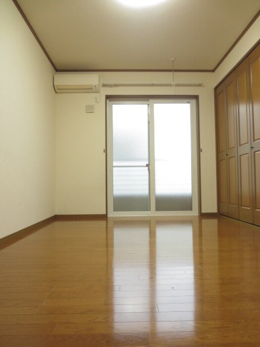 物件内観写真5　(居室)