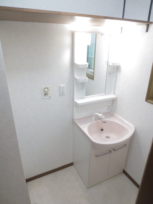 物件内観写真7　(洗面)