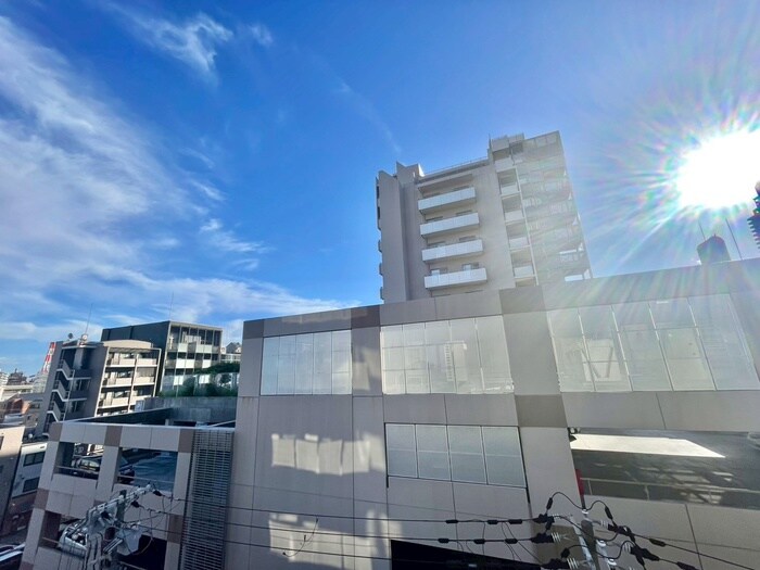 物件内観写真16　(室内からの展望)