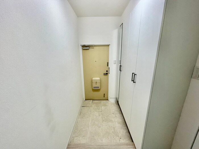 物件内観写真14　(玄関)
