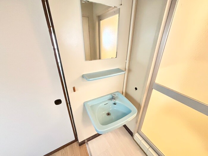 物件内観写真16　(洗面)