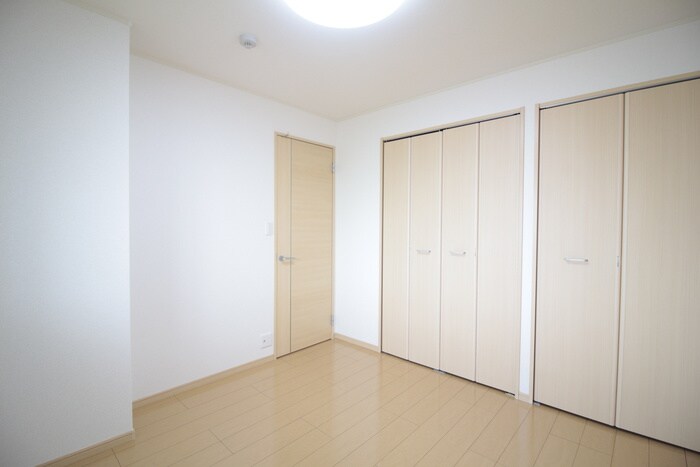 物件内観写真13　(居室)