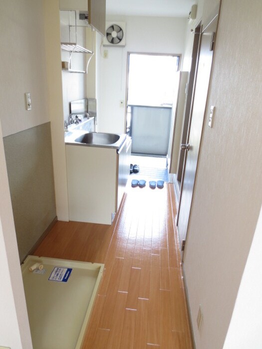 物件内観写真14　(玄関)