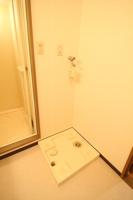 物件内観写真20　(洗濯機置場)