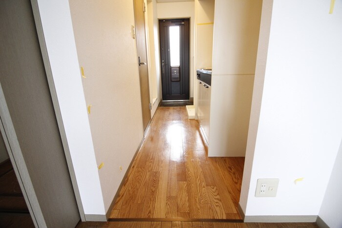 物件内観写真17　(廊下)