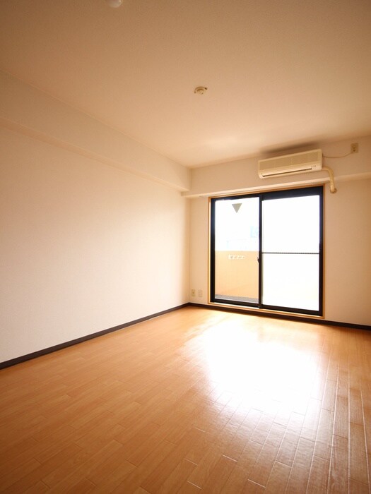 物件内観写真11　(居室)