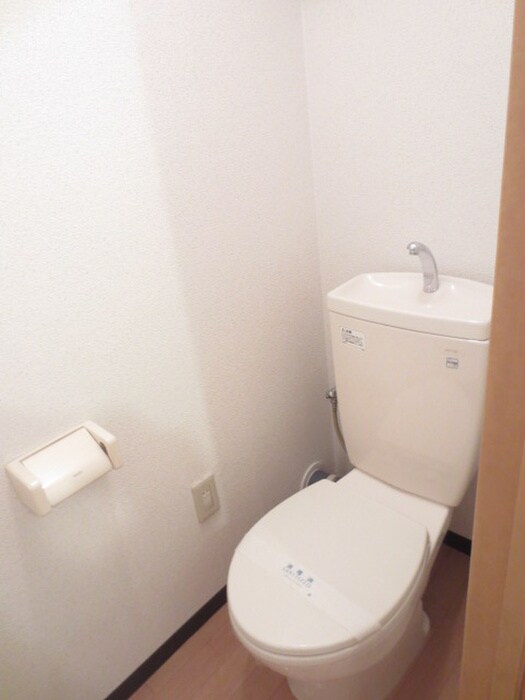 物件内観写真11　(トイレ)