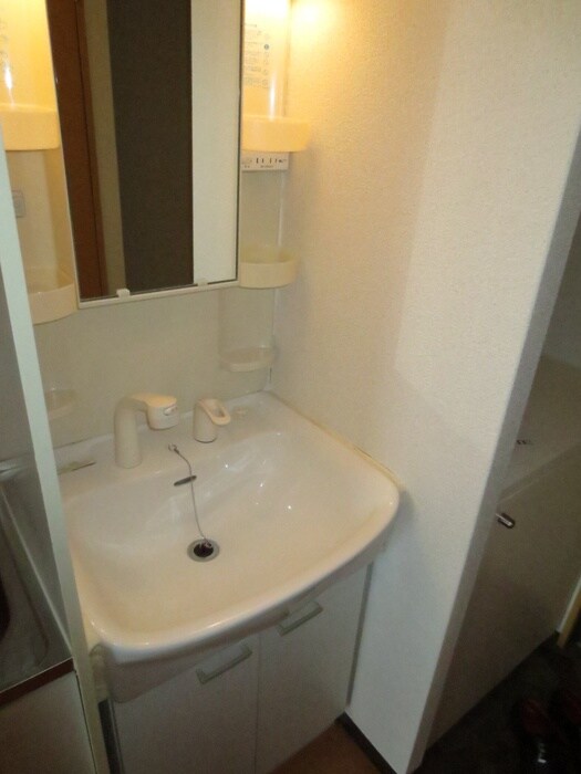 物件内観写真11　(洗面)