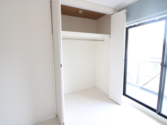 物件内観写真16　(収納)