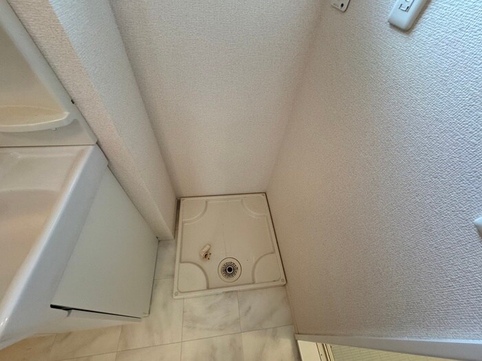 物件内観写真21　(洗濯機置場)