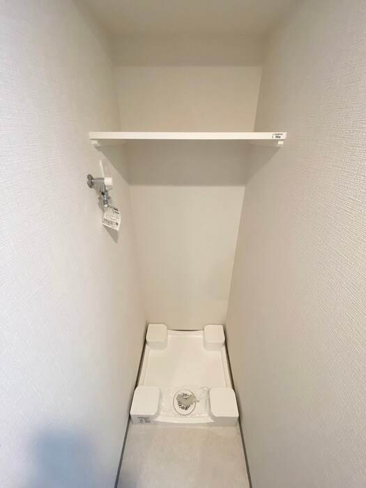 物件内観写真12　(洗濯機置場)