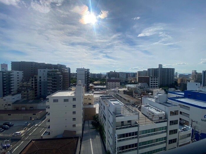 物件内観写真18　(室内からの展望)