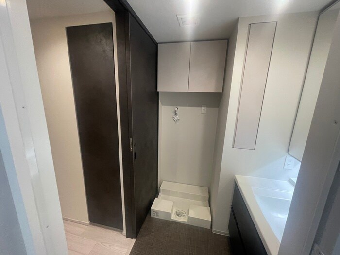 物件内観写真17　(洗濯機置場)