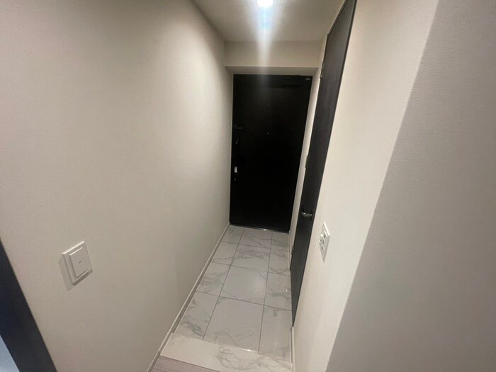 物件内観写真18　(玄関)