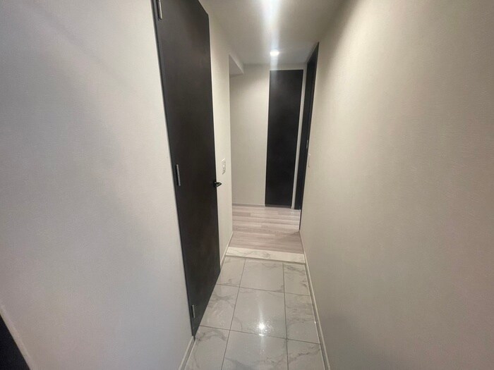 物件内観写真20　(廊下)