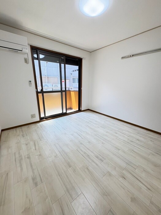 物件内観写真17　(居室)