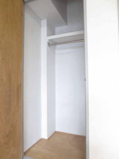 物件内観写真11　(収納)