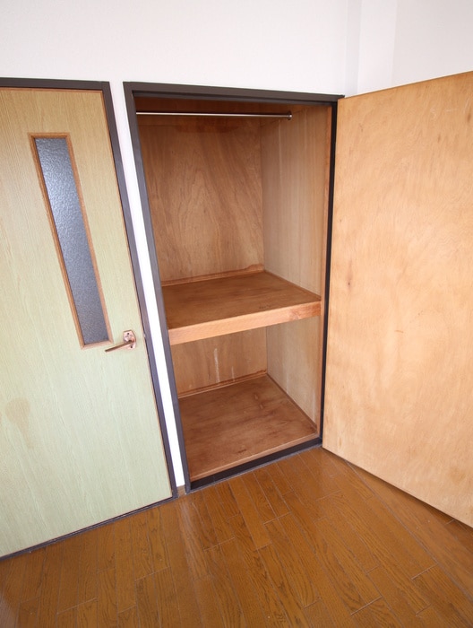 物件内観写真10　(収納)