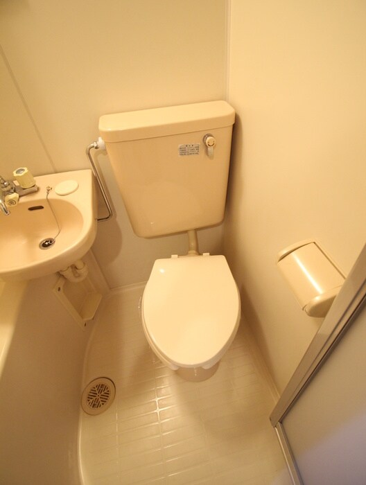 物件内観写真12　(トイレ)