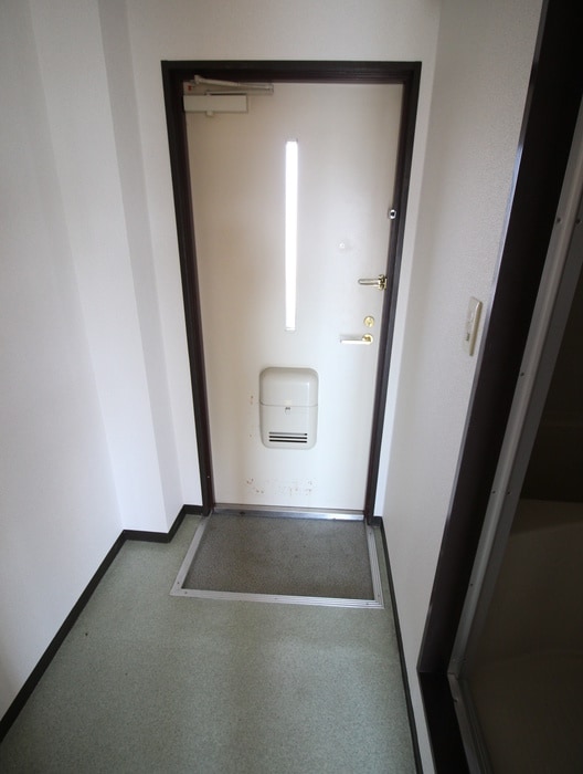 物件内観写真22　(玄関)