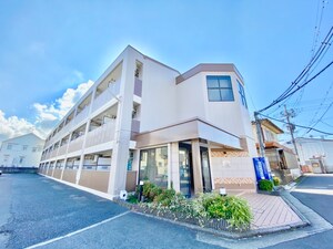 上田マンション外観写真