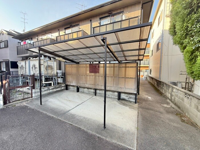 物件外観写真5　(駐輪場)